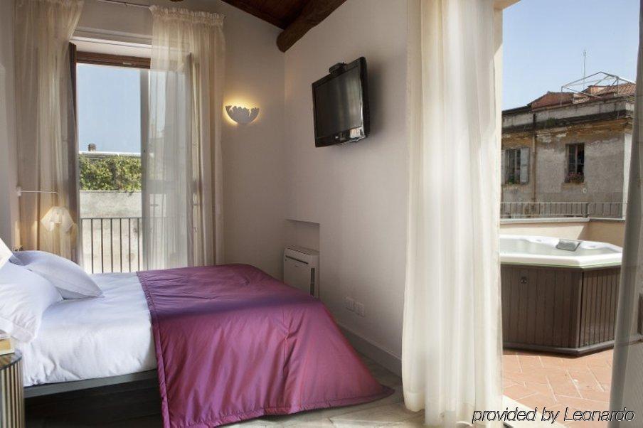 Navona Palace Luxury Inn Rome Room photo